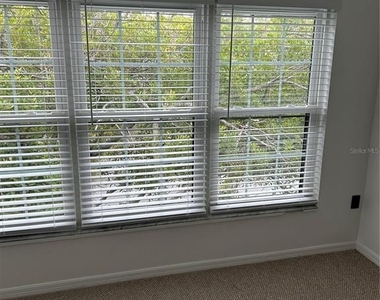 2462 Kingfisher Lane - Photo Thumbnail 2