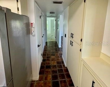 2462 Kingfisher Lane - Photo Thumbnail 10