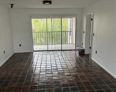 2462 Kingfisher Lane - Photo Thumbnail 1