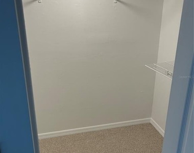 2462 Kingfisher Lane - Photo Thumbnail 6