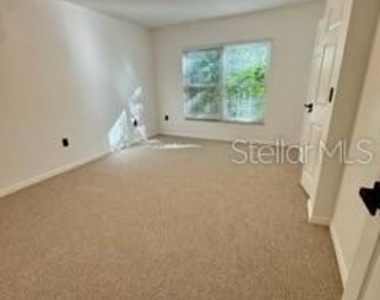 2462 Kingfisher Lane - Photo Thumbnail 7