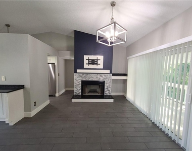 4970 Marina Palms Drive - Photo Thumbnail 6