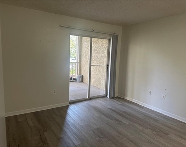 2690 Coral Landings Boulevard - Photo Thumbnail 6