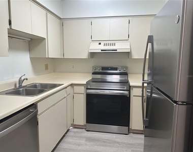 2690 Coral Landings Boulevard - Photo Thumbnail 4