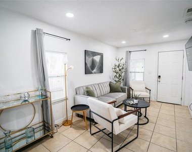 1361 29th Street S - Photo Thumbnail 4