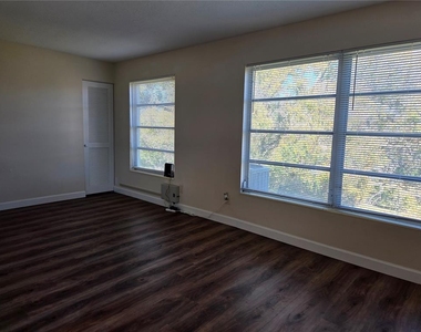 2448 Columbia Drive - Photo Thumbnail 18