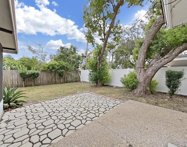 1701 Laurie Lane - Photo Thumbnail 25