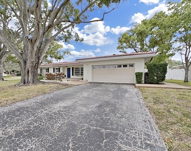 1701 Laurie Lane - Photo Thumbnail 1