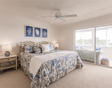 1055 W Peppertree Drive - Photo Thumbnail 15