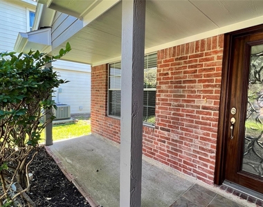 19835 Byron Meadows Drive - Photo Thumbnail 10