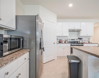 1126 Chichester Court - Photo Thumbnail 19