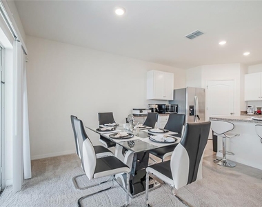 1126 Chichester Court - Photo Thumbnail 25