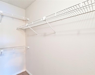 1079 S Hiawassee Road - Photo Thumbnail 15