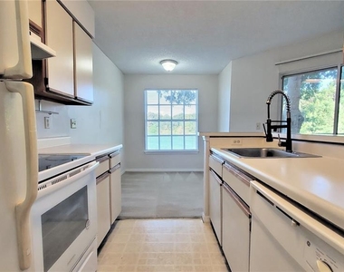 1079 S Hiawassee Road - Photo Thumbnail 8
