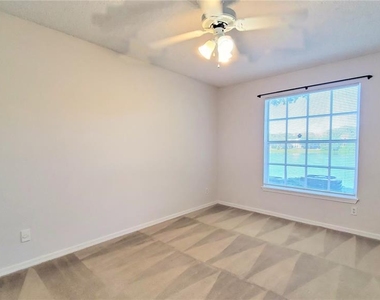 1079 S Hiawassee Road - Photo Thumbnail 11