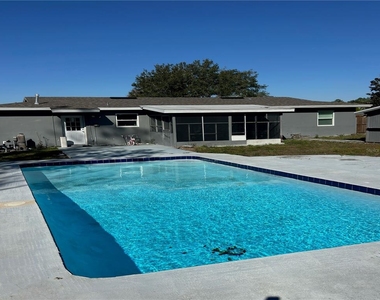 1011 Gerona Avenue - Photo Thumbnail 15