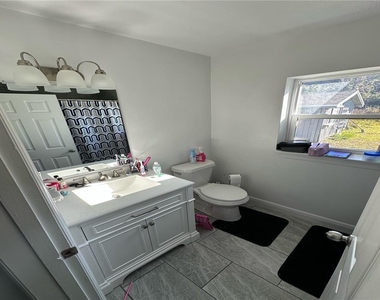 1011 Gerona Avenue - Photo Thumbnail 12