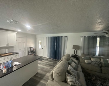 1011 Gerona Avenue - Photo Thumbnail 1