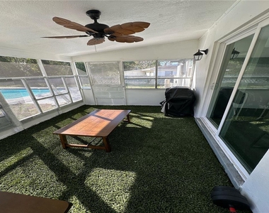1011 Gerona Avenue - Photo Thumbnail 5
