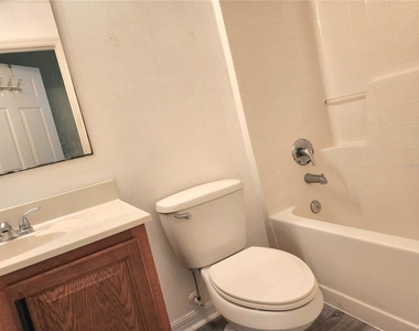 4017 Longworth Loop - Photo Thumbnail 9