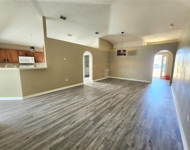 4017 Longworth Loop - Photo Thumbnail 7