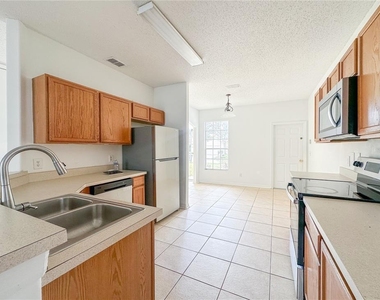 402 Sunset View Drive - Photo Thumbnail 1