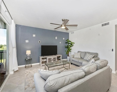 12240 Wellen Golf Street - Photo Thumbnail 17