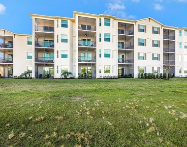 12240 Wellen Golf Street - Photo Thumbnail 44
