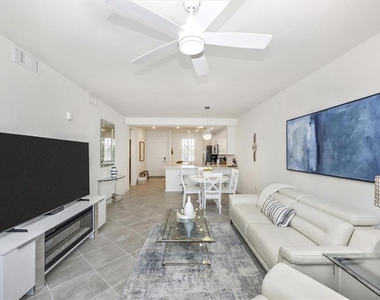 12240 Wellen Golf Street - Photo Thumbnail 17
