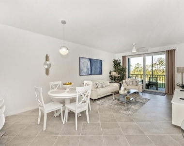 12240 Wellen Golf Street - Photo Thumbnail 11
