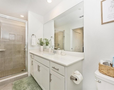 12240 Wellen Golf Street - Photo Thumbnail 30