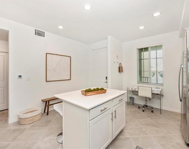 12240 Wellen Golf Street - Photo Thumbnail 6
