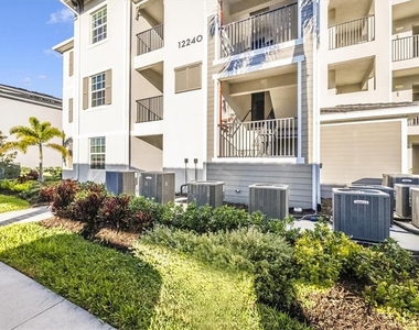 12240 Wellen Golf Street - Photo Thumbnail 42