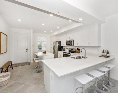 12240 Wellen Golf Street - Photo Thumbnail 9