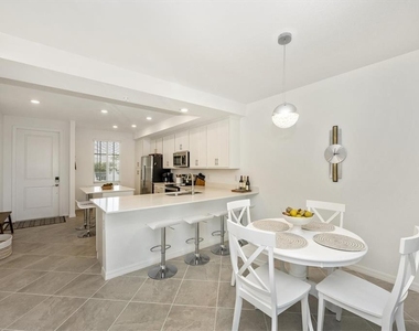 12240 Wellen Golf Street - Photo Thumbnail 10