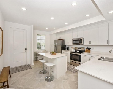 12240 Wellen Golf Street - Photo Thumbnail 5
