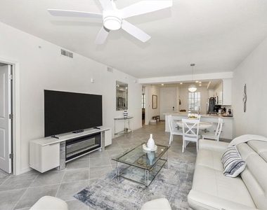 12240 Wellen Golf Street - Photo Thumbnail 16