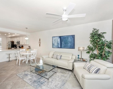12240 Wellen Golf Street - Photo Thumbnail 15