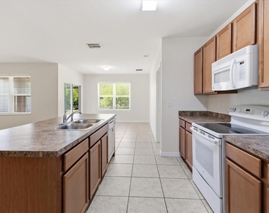 14295 Overlook Avenue - Photo Thumbnail 3