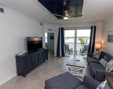 15375 Green Acres Avenue - Photo Thumbnail 4