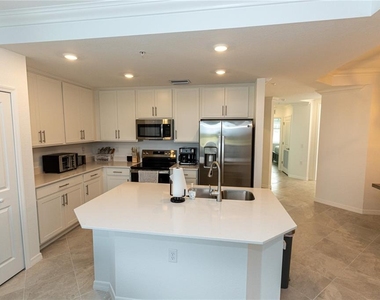 15375 Green Acres Avenue - Photo Thumbnail 18