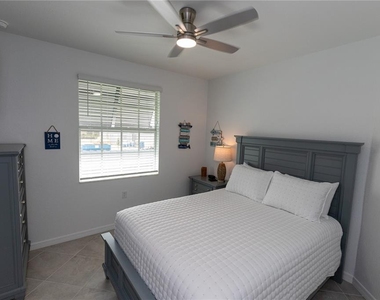 15375 Green Acres Avenue - Photo Thumbnail 11