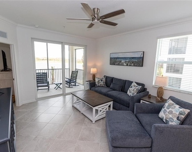 15375 Green Acres Avenue - Photo Thumbnail 2