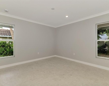 1224 S View Drive - Photo Thumbnail 29