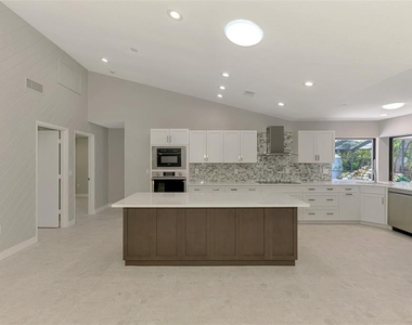 1224 S View Drive - Photo Thumbnail 12