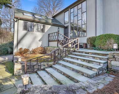 8 Bayberry Ridge Road - Photo Thumbnail 1
