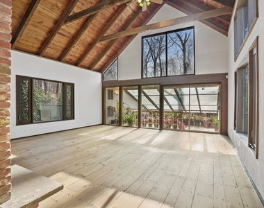 8 Bayberry Ridge Road - Photo Thumbnail 17