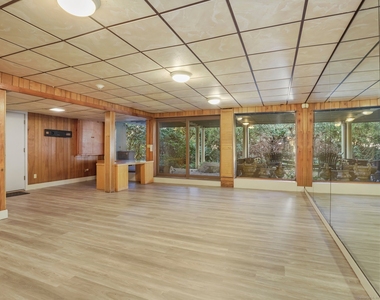 8 Bayberry Ridge Road - Photo Thumbnail 27