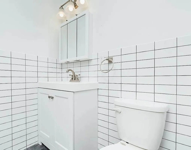 295 Wyckoff Avenue - Photo Thumbnail 9