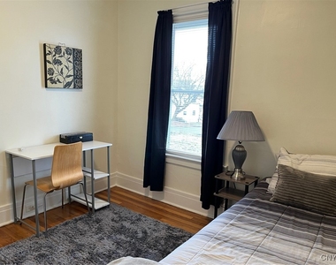 409 Westmoreland Avenue - Photo Thumbnail 4